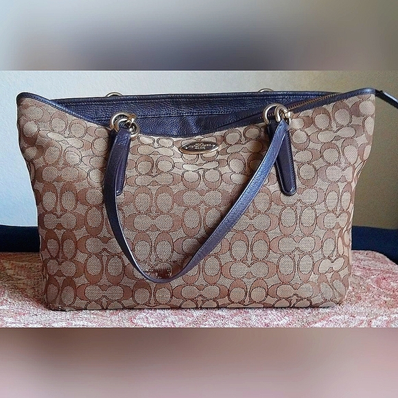 AUTHENTIC COACH SIGNATURE JACQUARD HANDBAG TAN & BROWN LEATHER TRIM MED SATCHEL - Picture 1 of 10